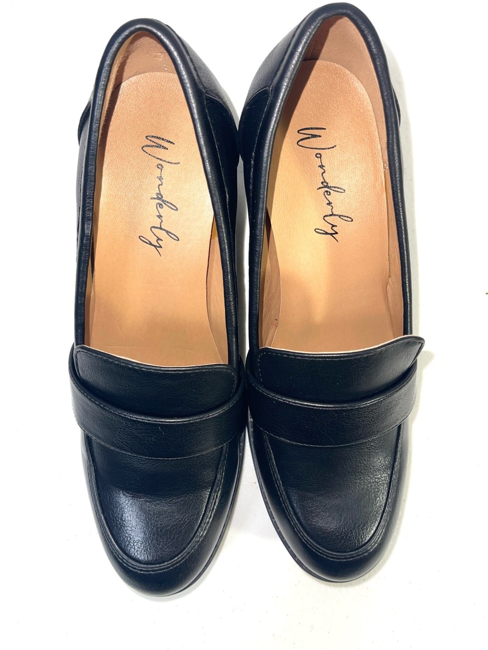 Wonderly Black Leather Penny Loafers — Women